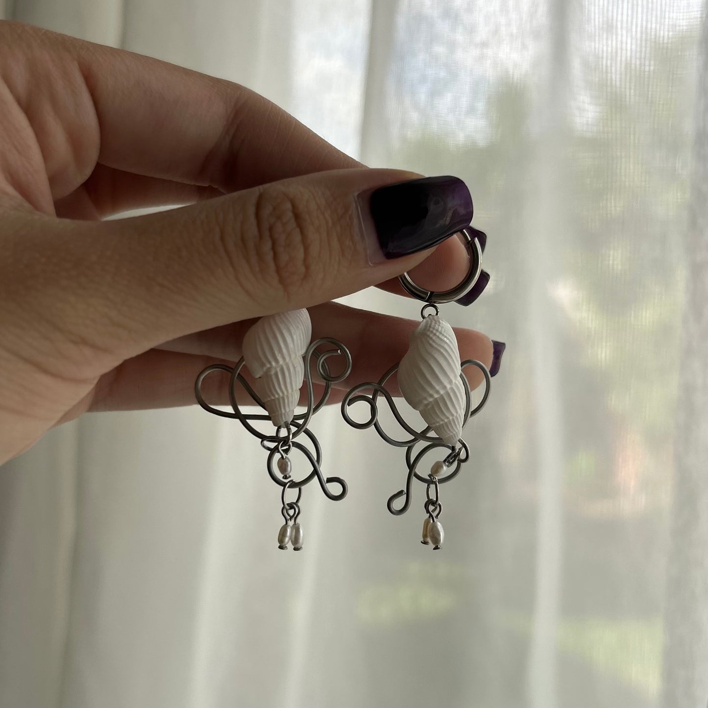 Shell Pearl Earrings